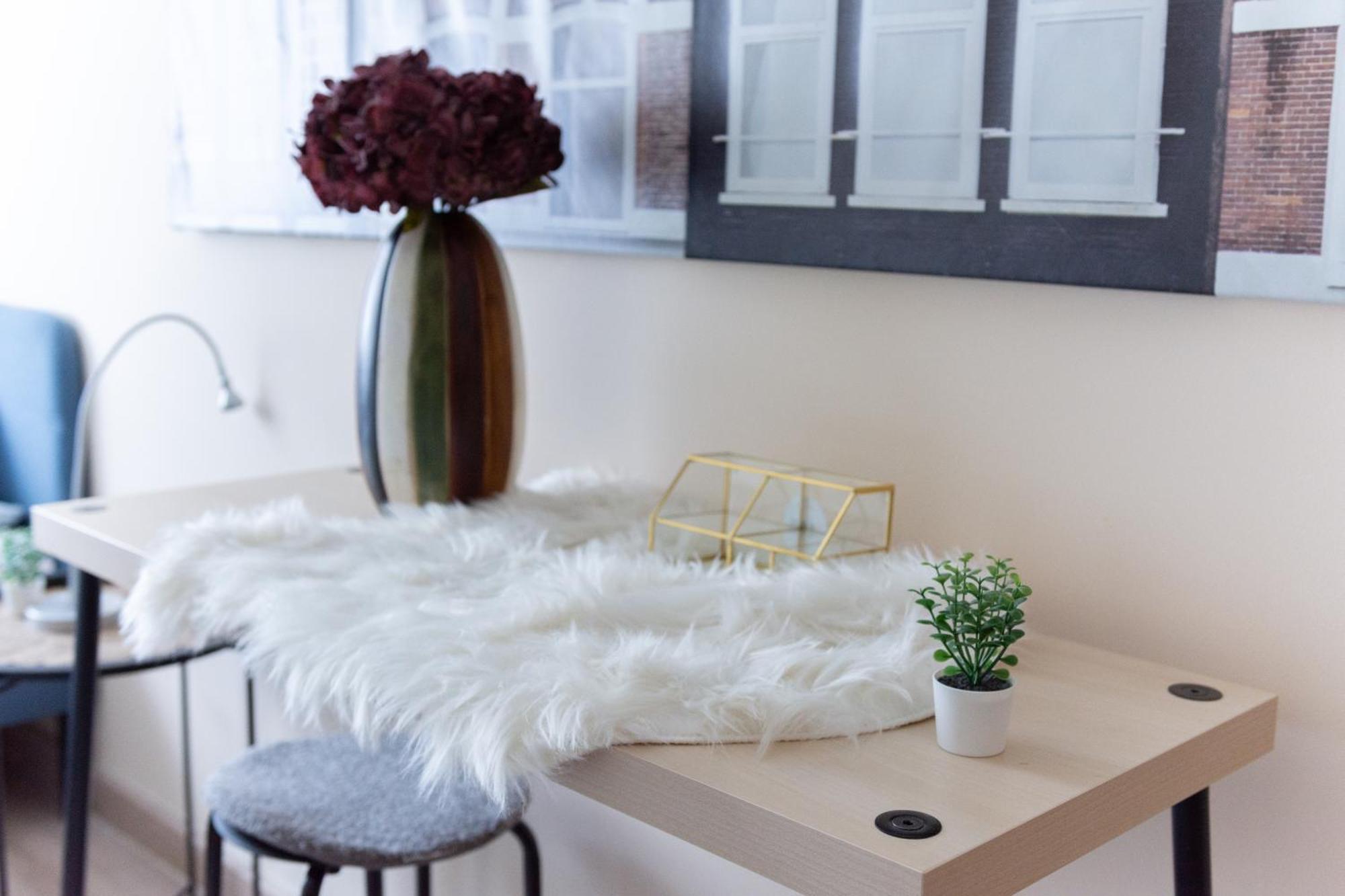 Quiet Rooms In The Bustling City Center Будапеща Екстериор снимка